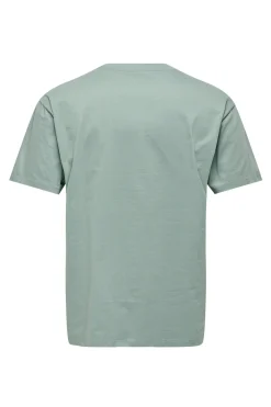 Camiseta de hombre relaxed fit. 100% algod&oacute;n org&aacute;nico.