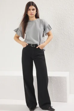 Camiseta de manga corta volantes