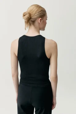 Camiseta deportiva Nora negro