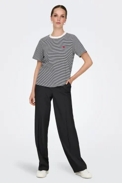 Camiseta manga corta bordado