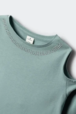 Camiseta manga larga tachas hombro descubierto ni&ntilde;a