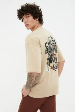 Camiseta oversize manga corta