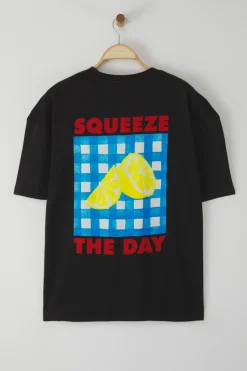 Camiseta oversize manga corta