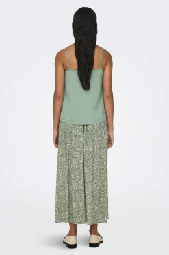 Camiseta regular fit tirantes