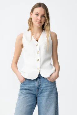 Camiseta slim botones