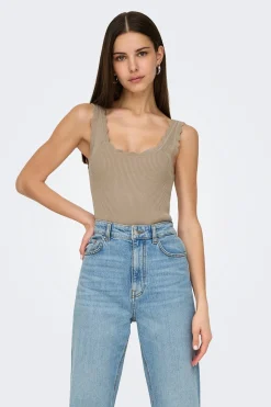 Camiseta tirantes punto