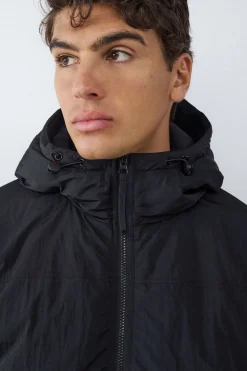 Cazadora acolchada capucha