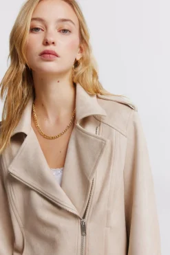 Cazadora antelina hombros trabillas