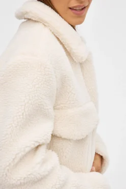 Cazadora Borreguillo Bolsillos