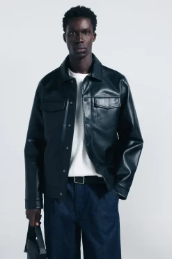 Cazadora efecto piel