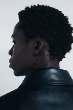 Cazadora efecto piel