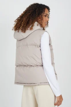 Chaleco acolchado con capucha