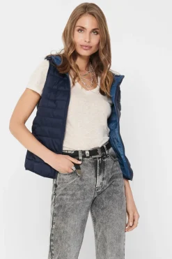 Chaleco acolchado ultraligero con capucha