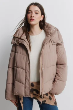 Chaqueta acolchada con capucha