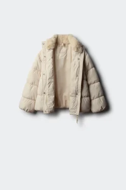 Chaqueta acolchada estrellas ni&ntilde;a