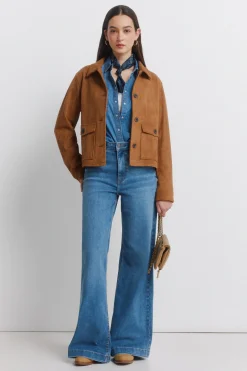 Chaqueta antelina bolsillos