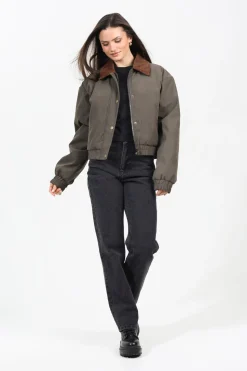 Chaqueta bomber con cuello pana