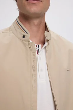 Chaqueta bomber ligera