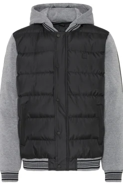 Chaqueta con capucha