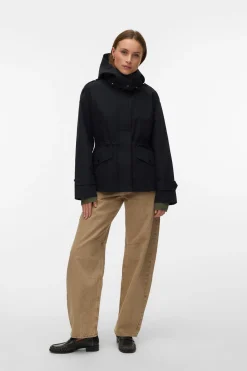 Chaqueta con capucha