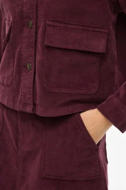 Chaqueta corta de pana