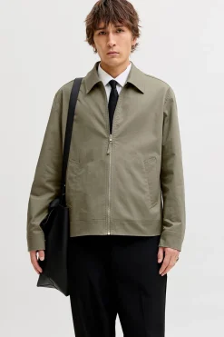 Chaqueta corta de tejido plano