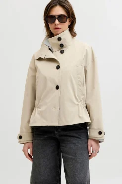 Chaqueta corta tejido plano regular