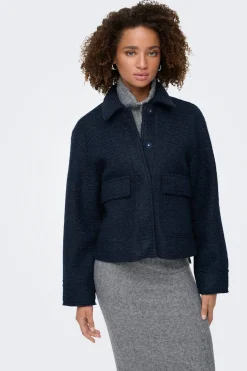 Chaqueta corta textura