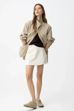 Chaqueta cuello subido oversize