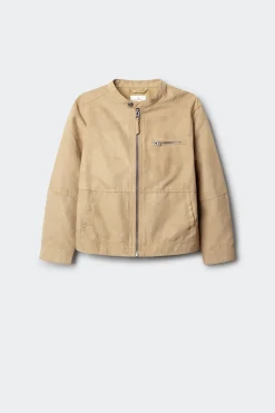 Chaqueta de antelina para ni&ntilde;o.