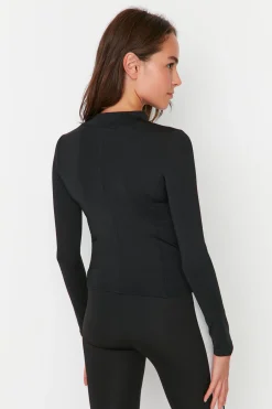 Chaqueta deportiva costuras