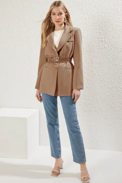 Chaqueta doble cinturón