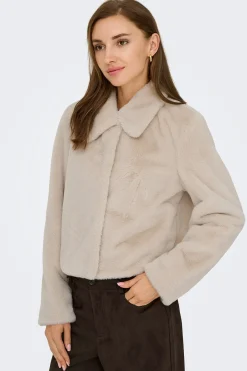 Chaqueta efecto pelo