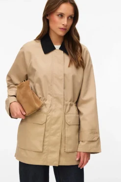 Chaqueta encerada y forro tartan