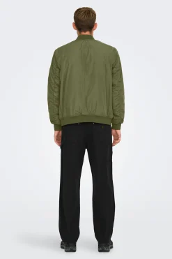 Chaqueta estilo bomber