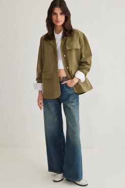 Chaqueta oversize cuello pana