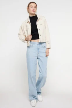 Chaqueta vaquera de mujer de algod&oacute;n.