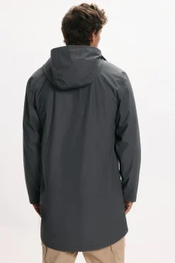 Chubasquero con capucha
