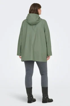 Chubasquero con capucha talla grande