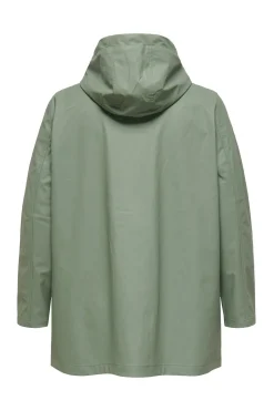 Chubasquero con capucha talla grande