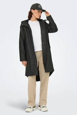 Chubasquero largo con capucha