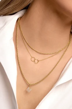 Collar Circles Twist Ba&ntilde;o Oro