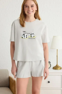 Conjunto de pijama corto pandas