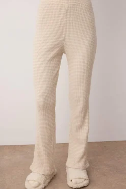 Conjunto pijama canal&eacute; c&aacute;rdigan y pantal&oacute;n