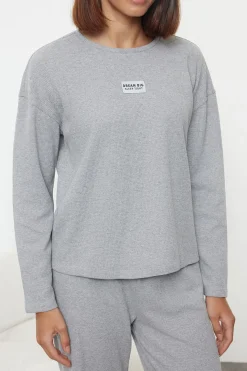 Conjunto pijama felpa gris