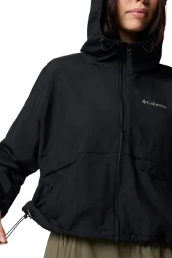 Cortavientos corto con capucha