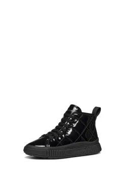 Deportivas efecto charol