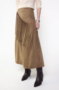 Falda antelina con flecos