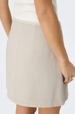 Falda corta cruzada
