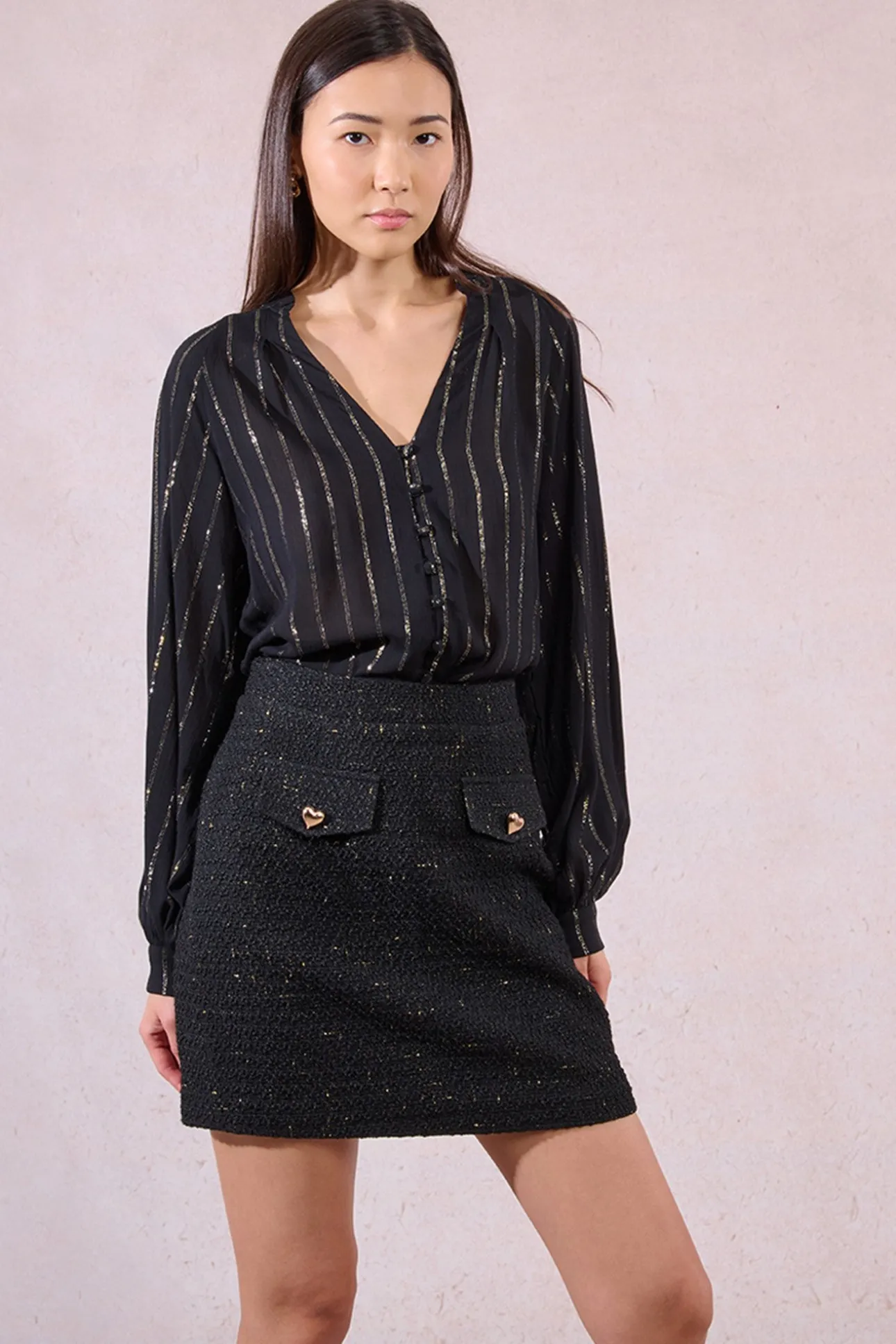 Falda corta detalle corazones